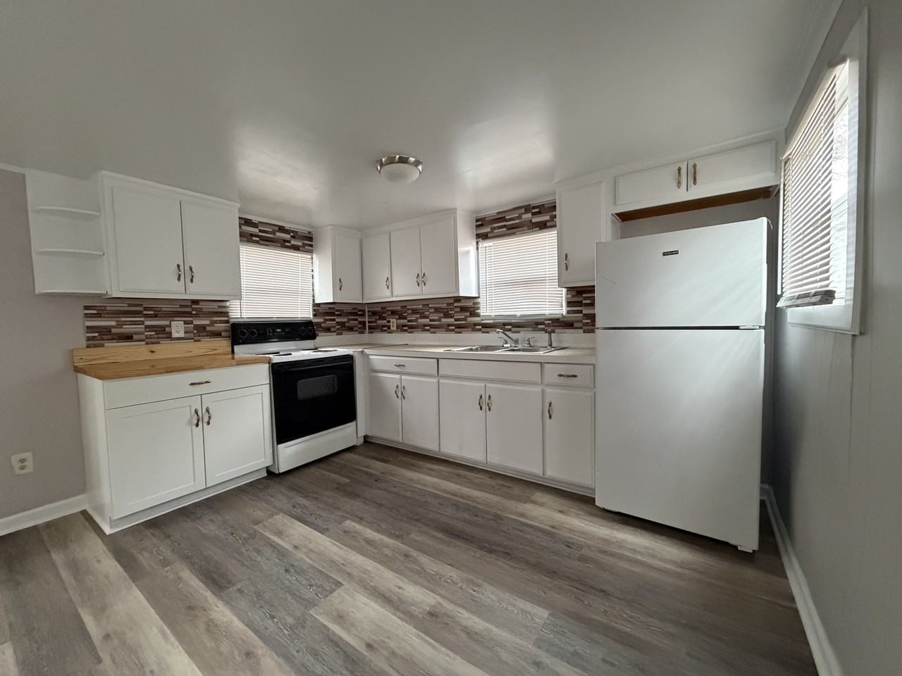 202 Hallelujah Ln #1 - Photo 5 of 7