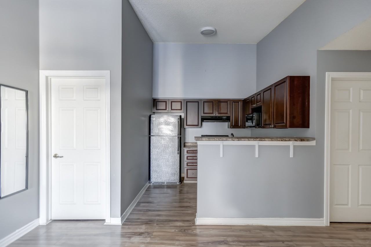 1487 Maple Ave - Photo 4 of 30