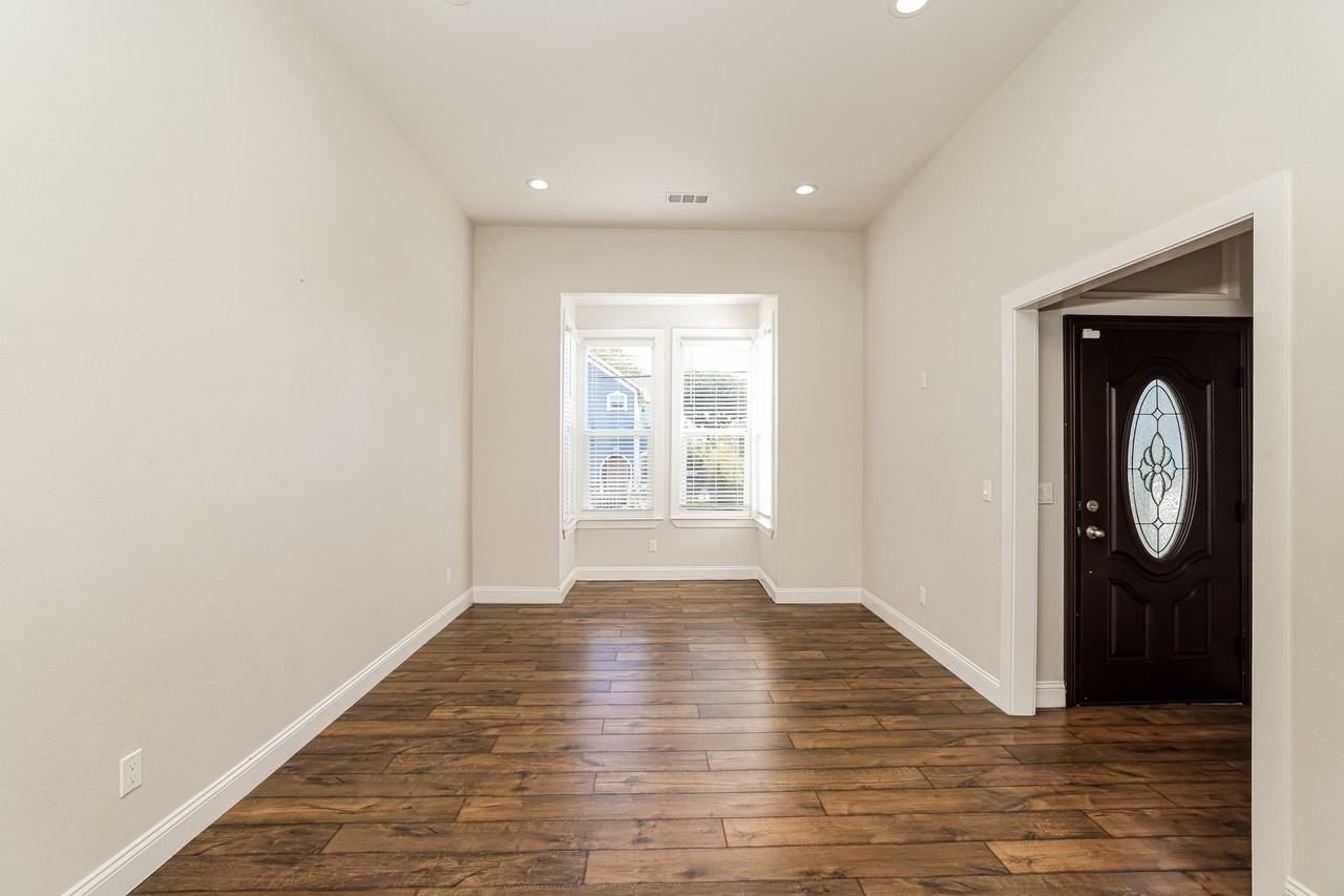 875 Wood St #875 - Photo 3 of 16