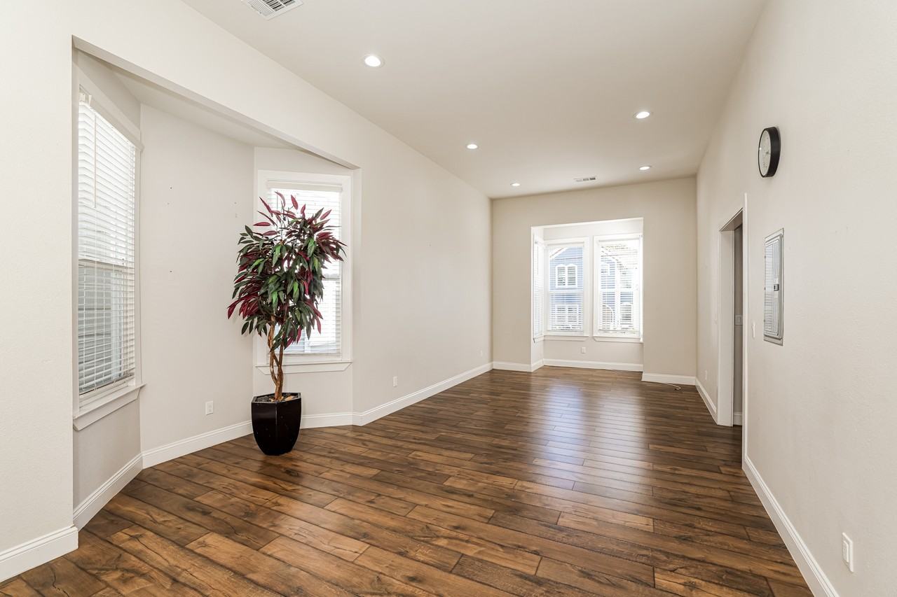 875 Wood St #875 - Photo 4 of 16