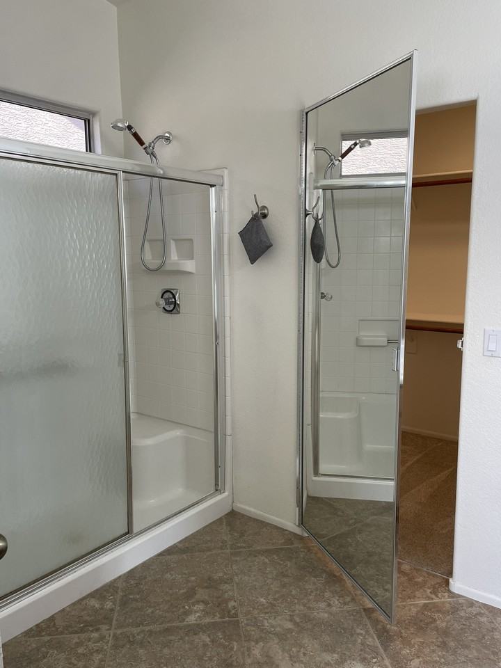 3349 W Abraham Ln #1 - Photo 6 of 9