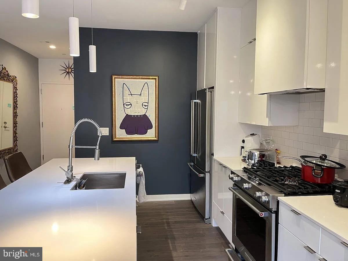 1380 Quincy St Nw #1 - Photo 3 of 20