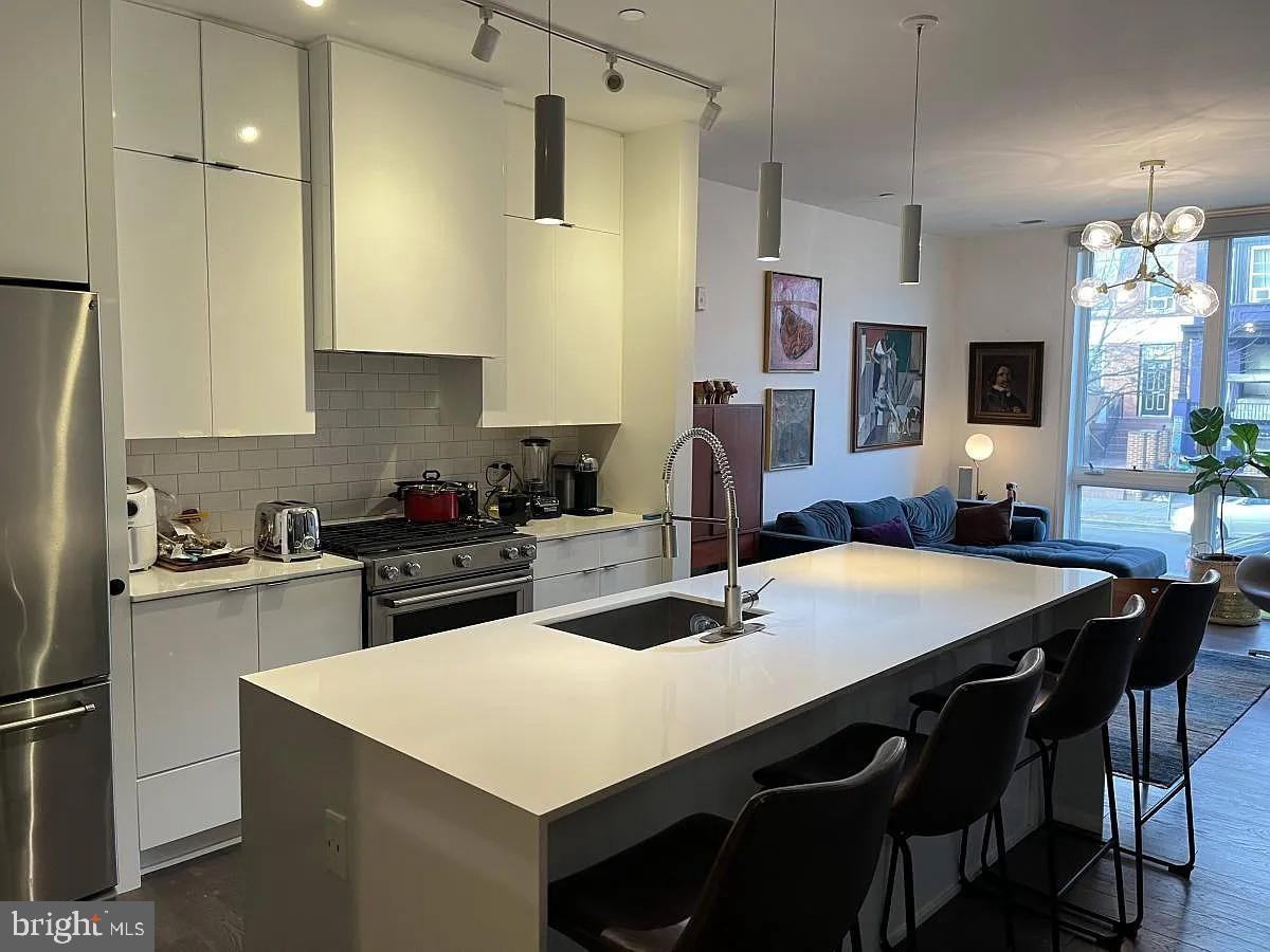 1380 Quincy St Nw #1 - Photo 5 of 20