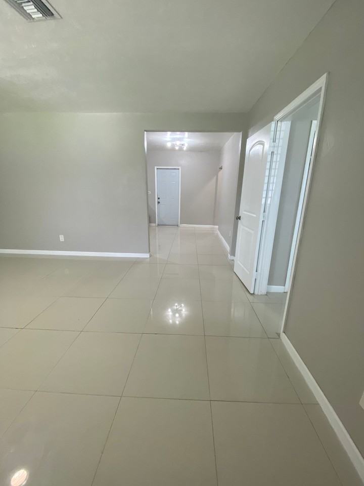 297 Northeast 112th Street - Photo 3 of 13