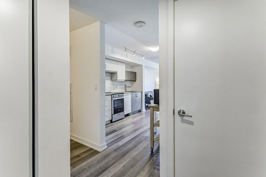 181 Huron Street #706 - Photo 6 of 35