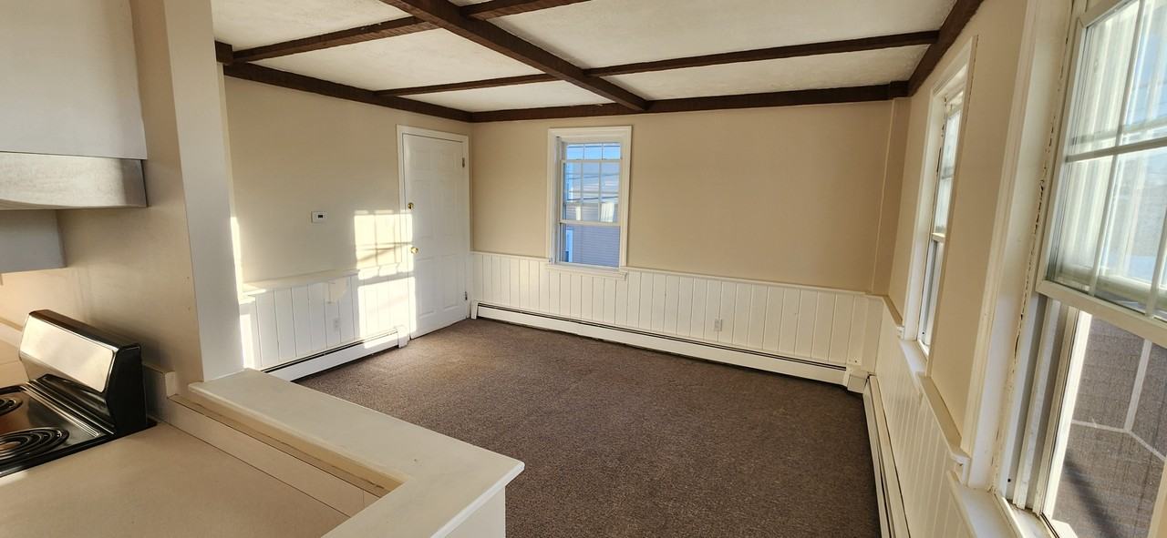 4 Webb Place #4F - Photo 3 of 4