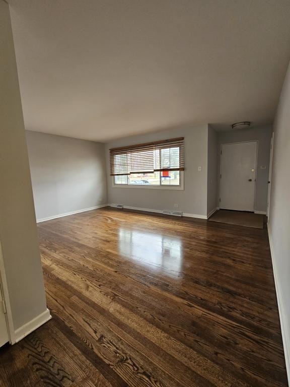 1395 Freeland Ave - Photo 6 of 20