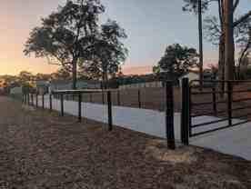 4242 Sw 89th Ave - Photo 1 of 1