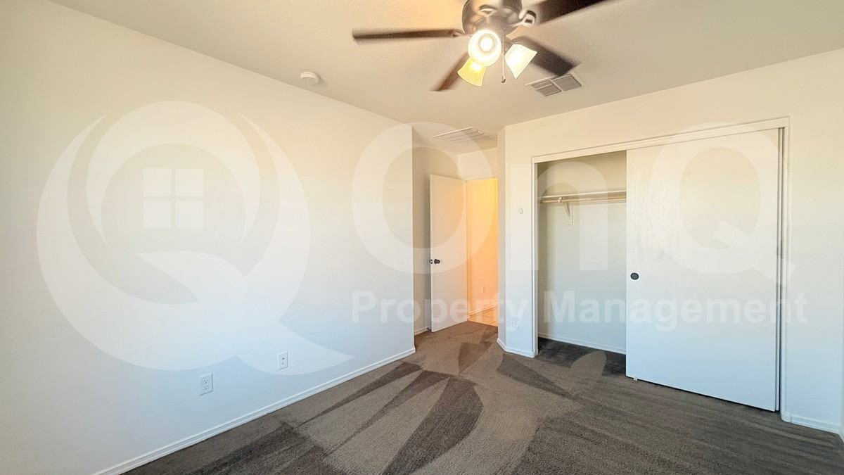 757 W Kingman Dr - Photo 2 of 28