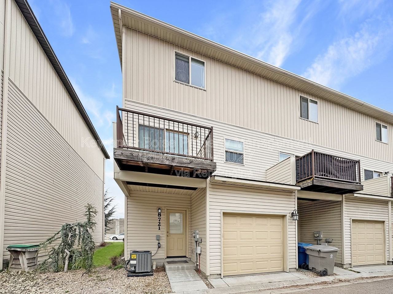 8721 W Pine Valley Ln - Photo 3 of 26