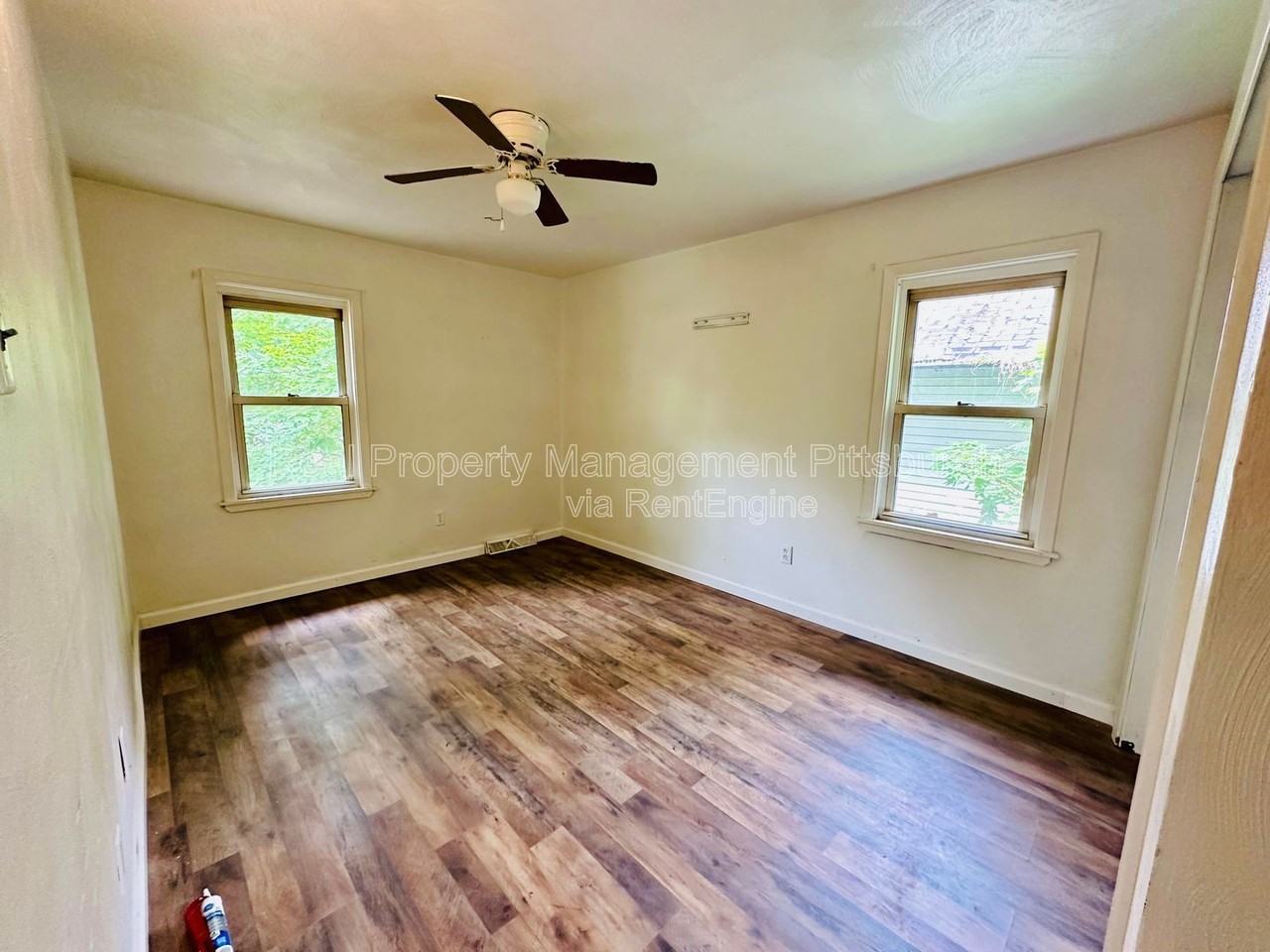 1721 Scott St - Photo 7 of 14