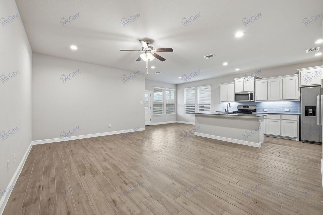 French Lake Dr - Photo 6 of 33