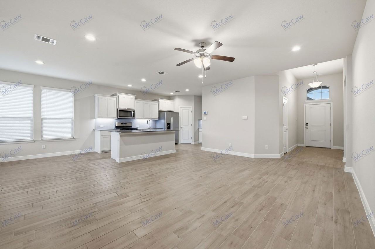 French Lake Dr - Photo 7 of 33