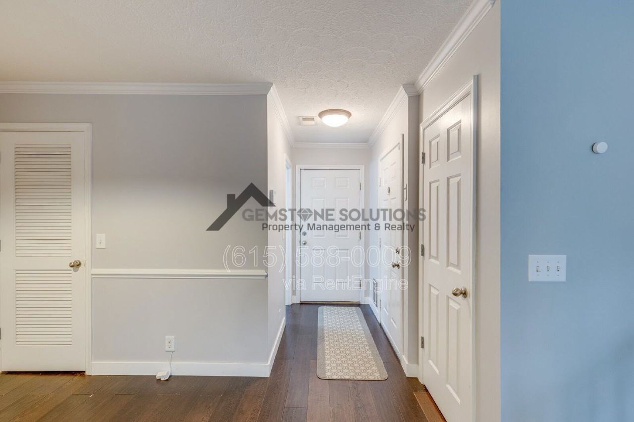 2402 Nashboro Blvd - Photo 5 of 36