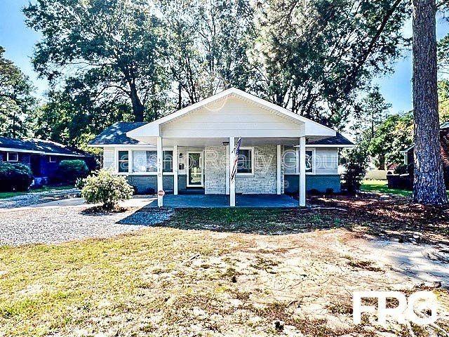 1710 Beech St - Photo 4 of 23