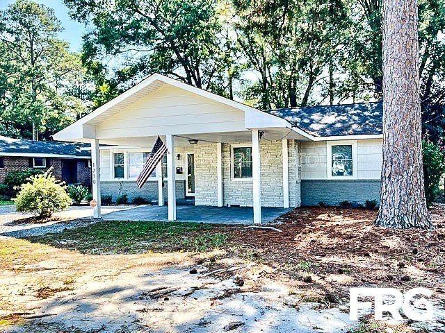 1710 Beech St - Photo 6 of 23