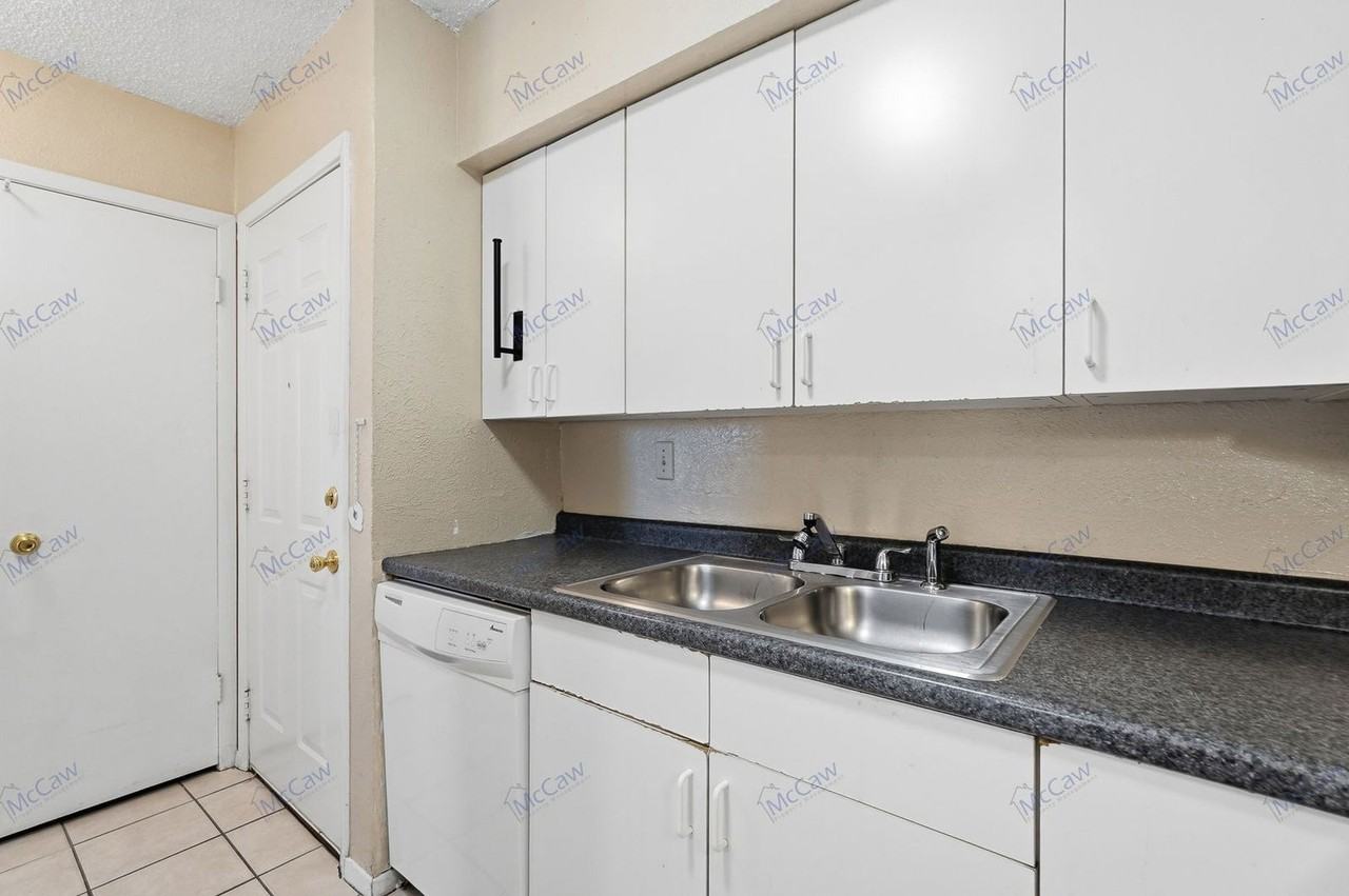 307 Cliff Dr - Photo 6 of 21