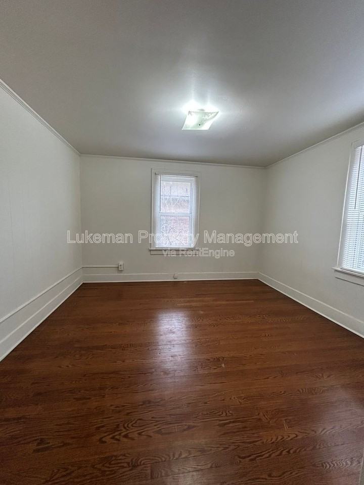 3013 Portage St #2 - Photo 6 of 11