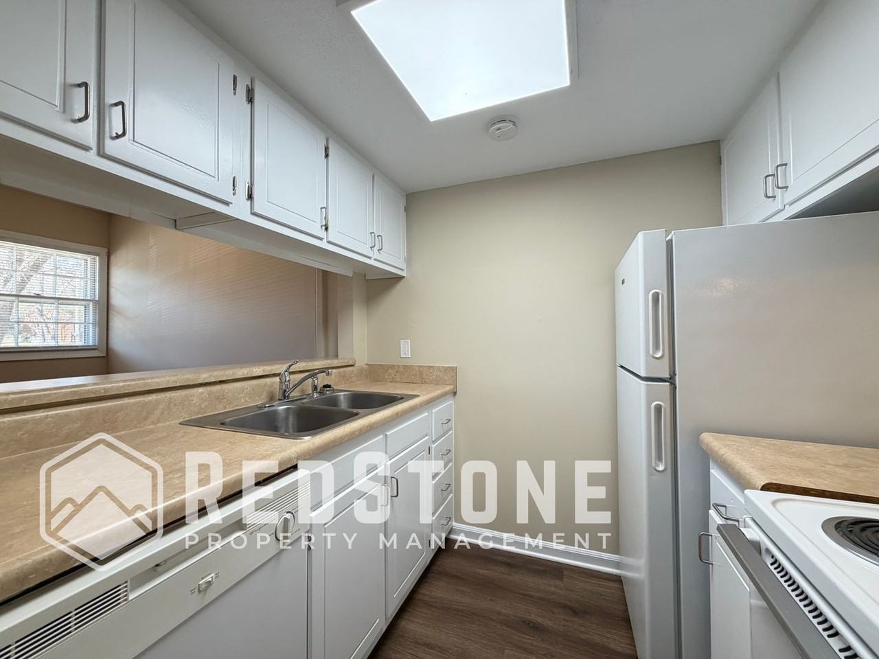 1509 Edith St #J - Photo 5 of 31