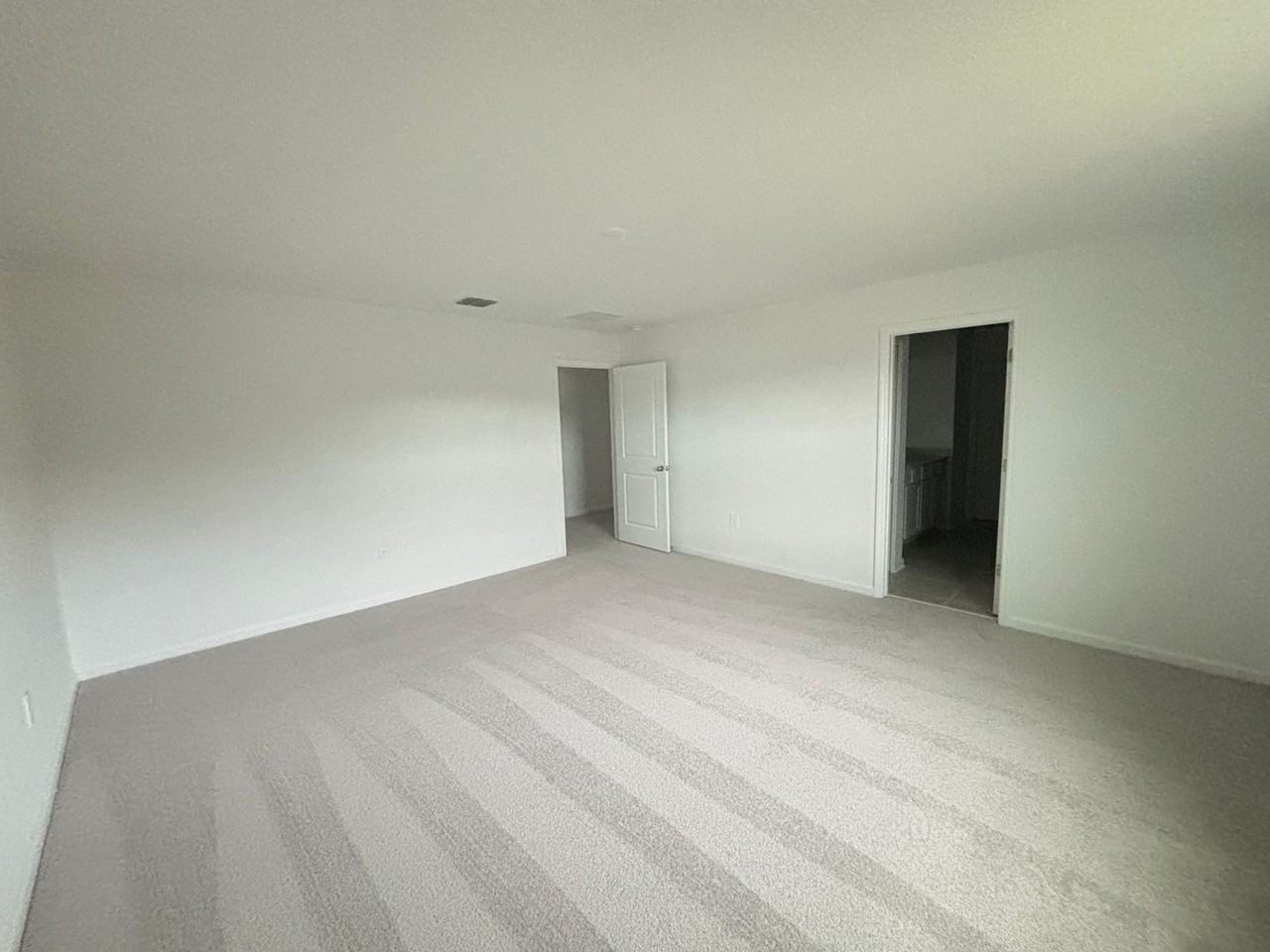 4657 Golden Knight Blvd - Photo 7 of 15