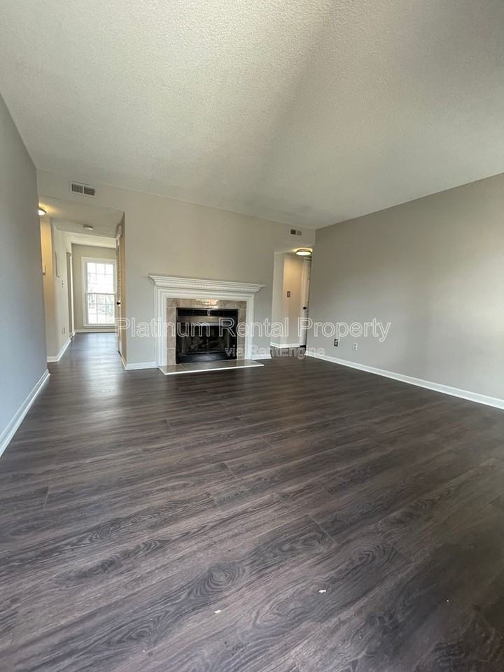 1166 Rottenwood Dr Se #906