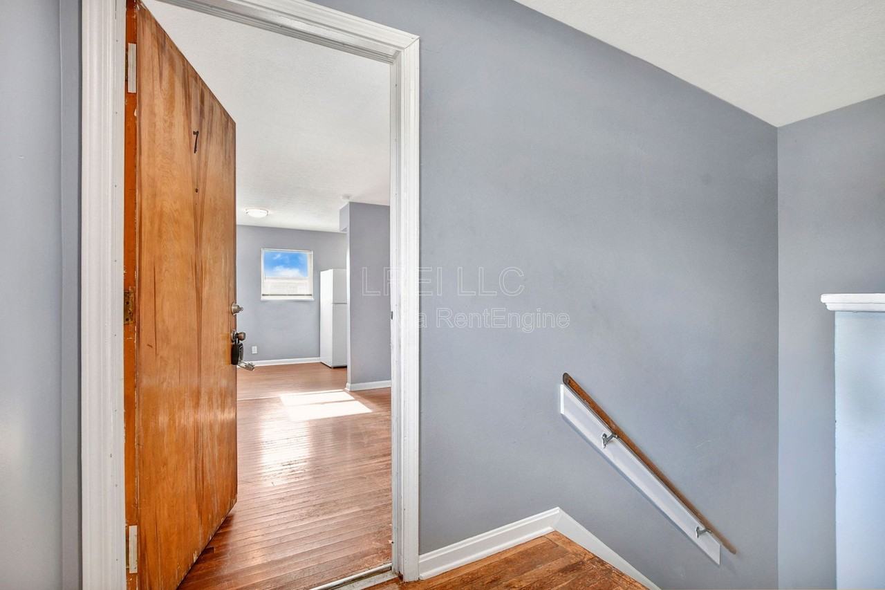 3206 Orchard Manor Cir #7 - Photo 2 of 11