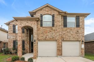 featured image of 1935 Bravos Manor Ln