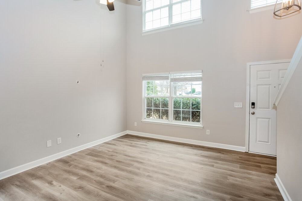 1209 Willow Bridge Ct - Photo 6 of 17