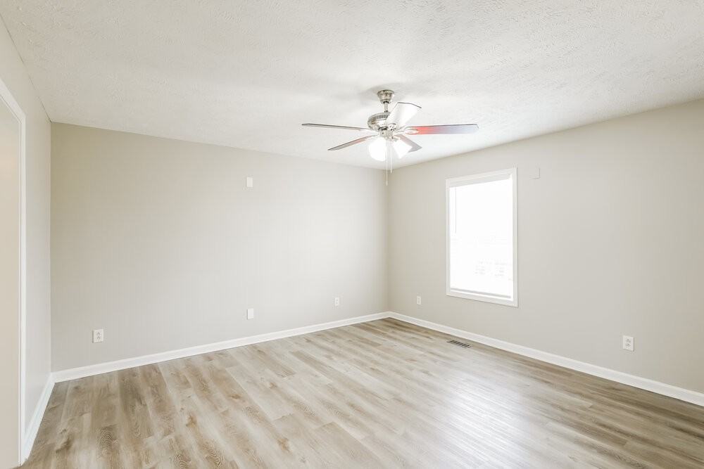 1995 Bolden Dr - Photo 5 of 17