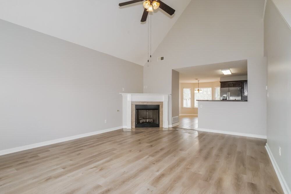 7957 Gardendale Dr - Photo 4 of 17