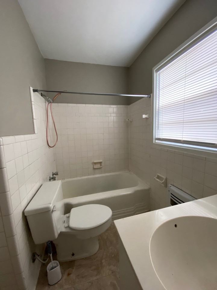 127 Crestview Dr #2 - Photo 6 of 14