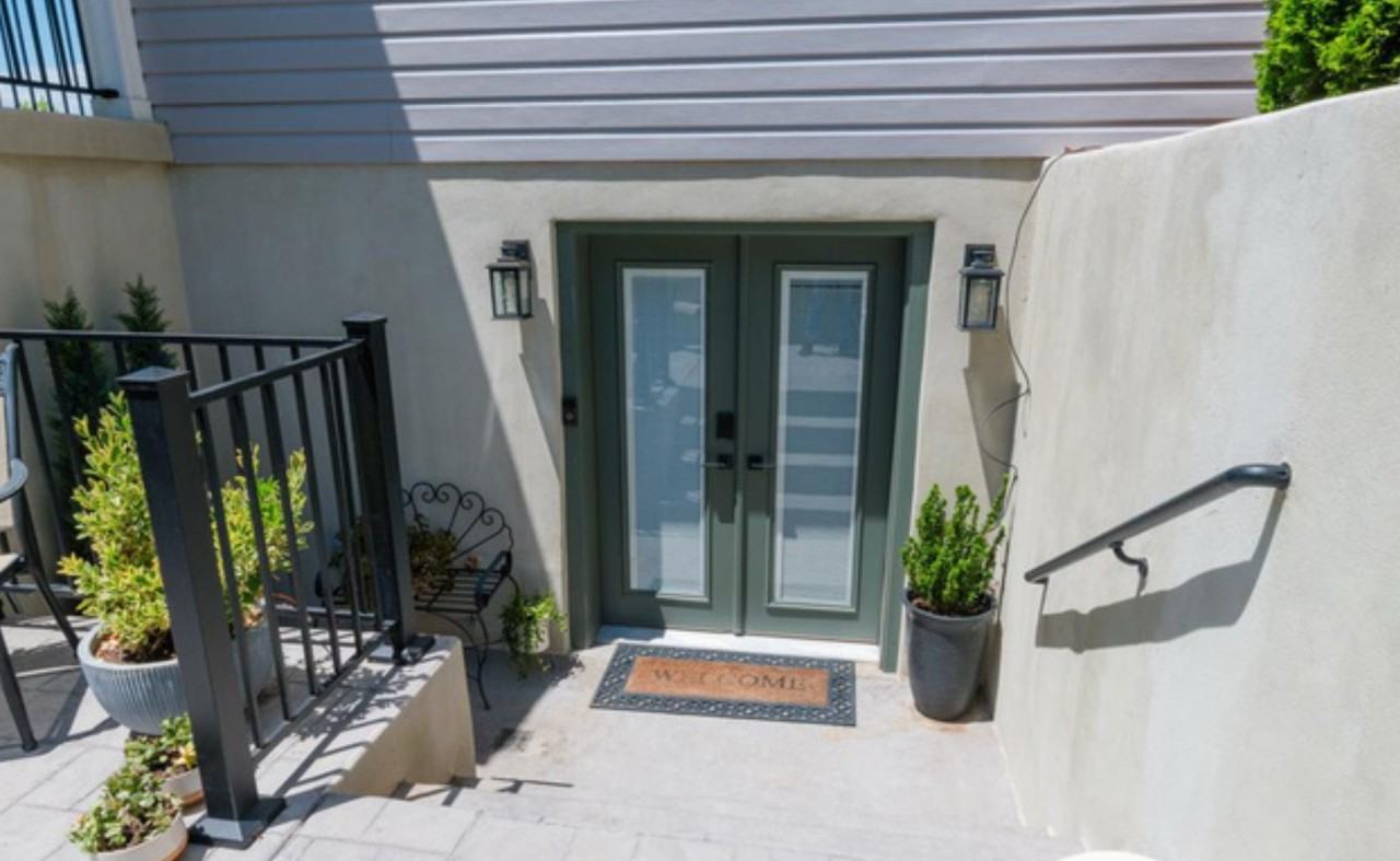 1812 N Heather Dr - Photo 3 of 10