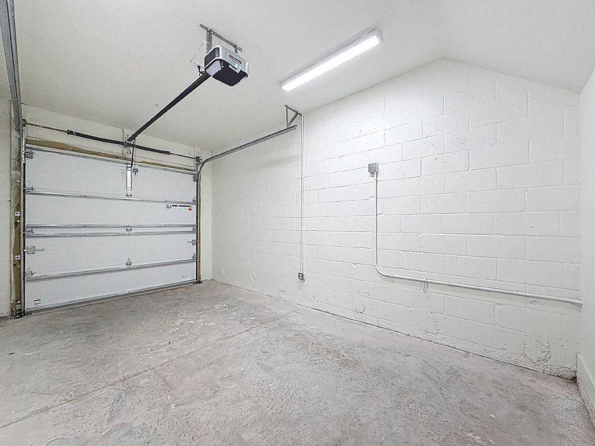 336 14th St N - Photo 3 of 10
