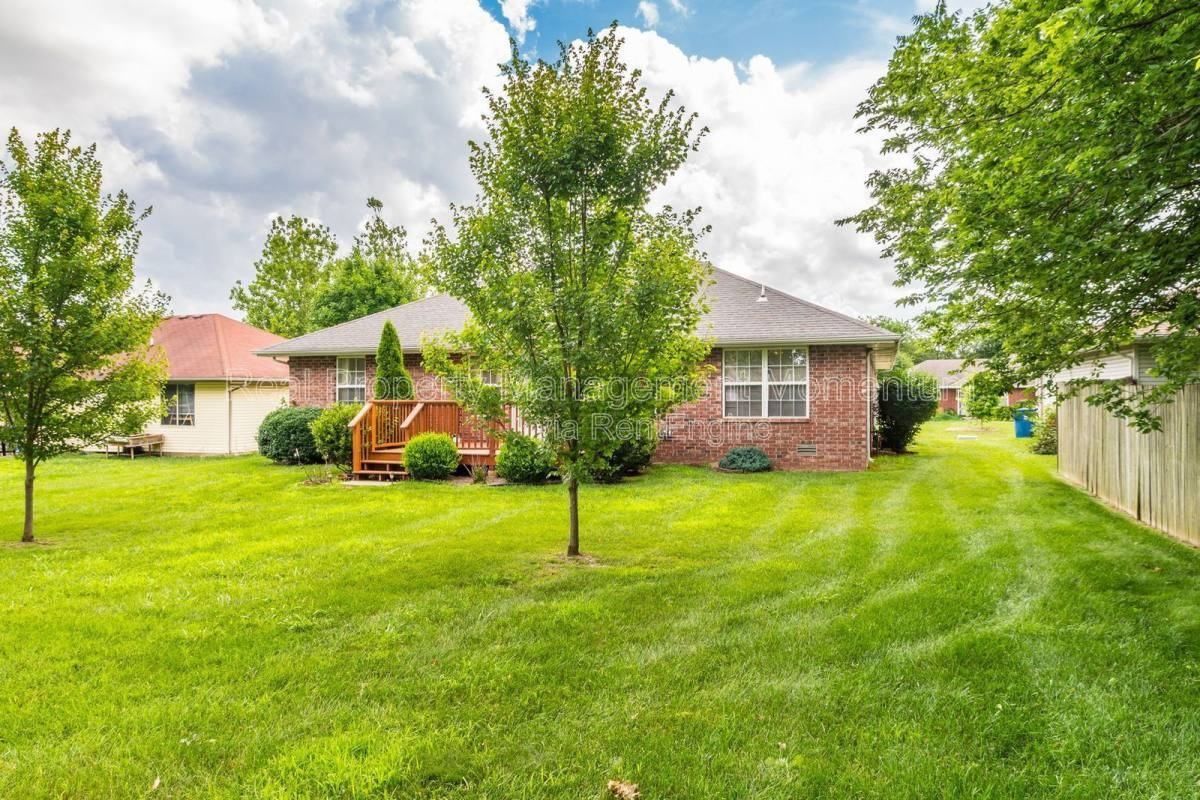 3531 S Leawood Ave - Photo 2 of 10