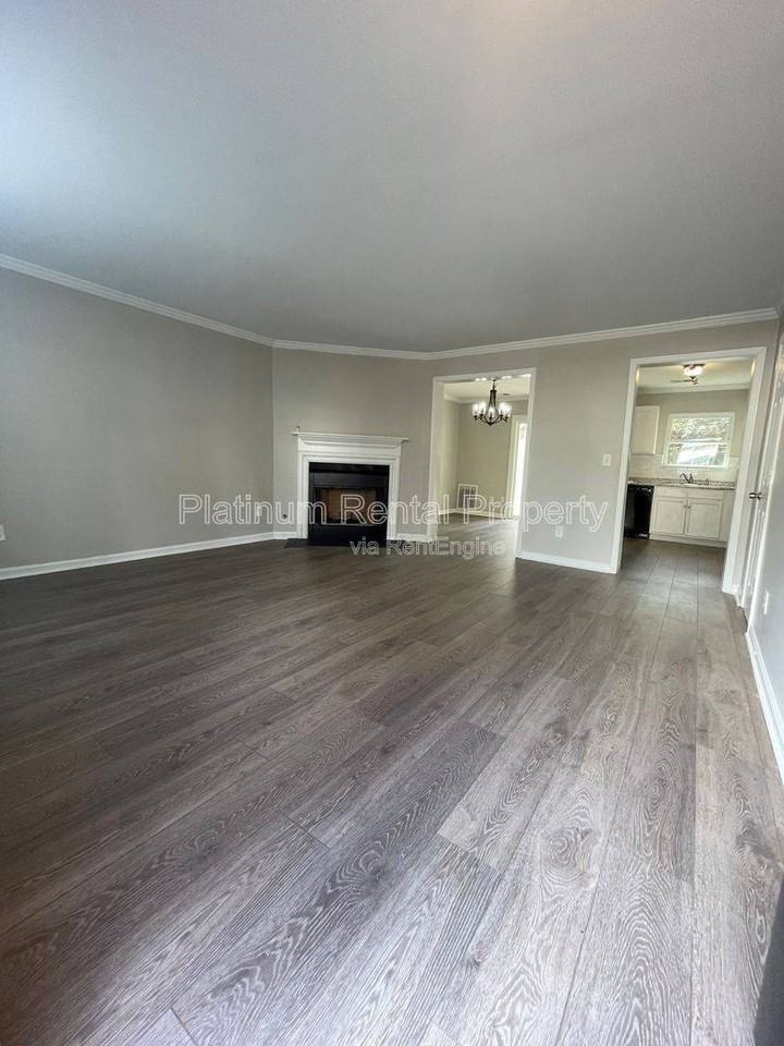 3575 Kennesaw Station Dr Nw - Photo 4 of 10