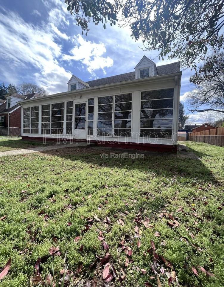 3007 Grant St - Photo 2 of 10