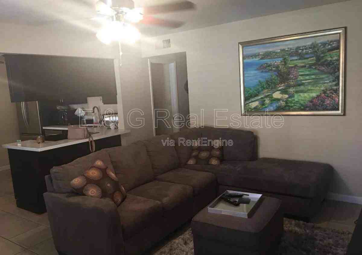 510 W University Dr #117 - Photo 3 of 10