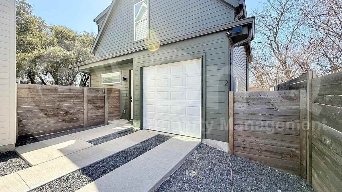 3417 Elija St #2 - Photo 2 of 10