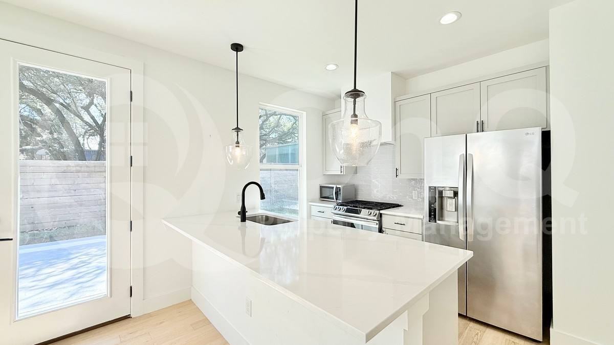 3417 Elija St #2 - Photo 3 of 10