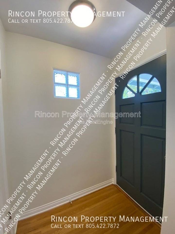 3013 Martha Dr - Photo 2 of 10