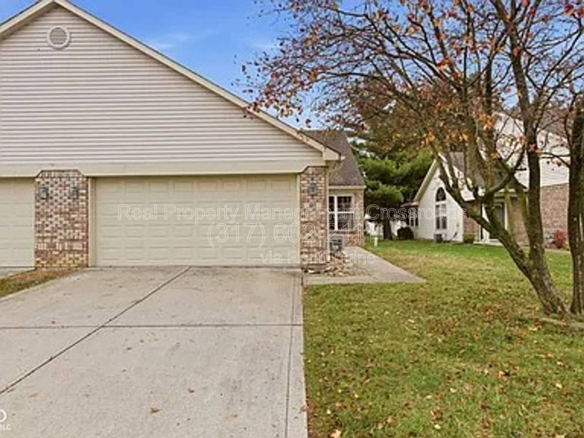 1217 Whittington Dr - Photo 2 of 10