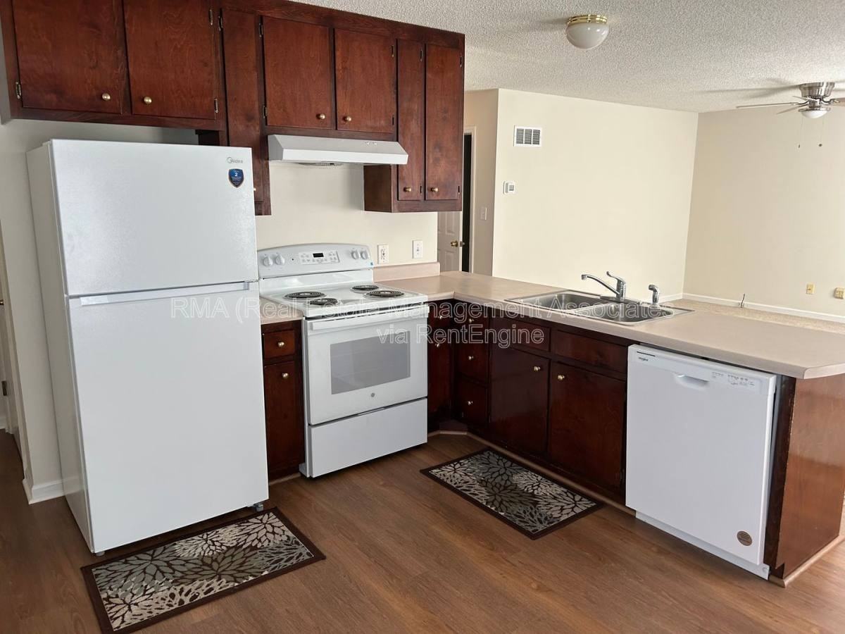 21A Lisa Ln - Photo 3 of 7