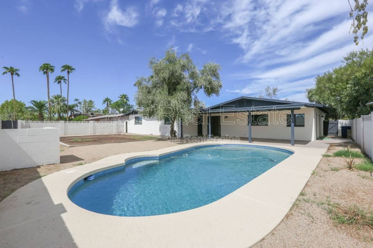 1817 E Alameda Dr - Photo 2 of 10
