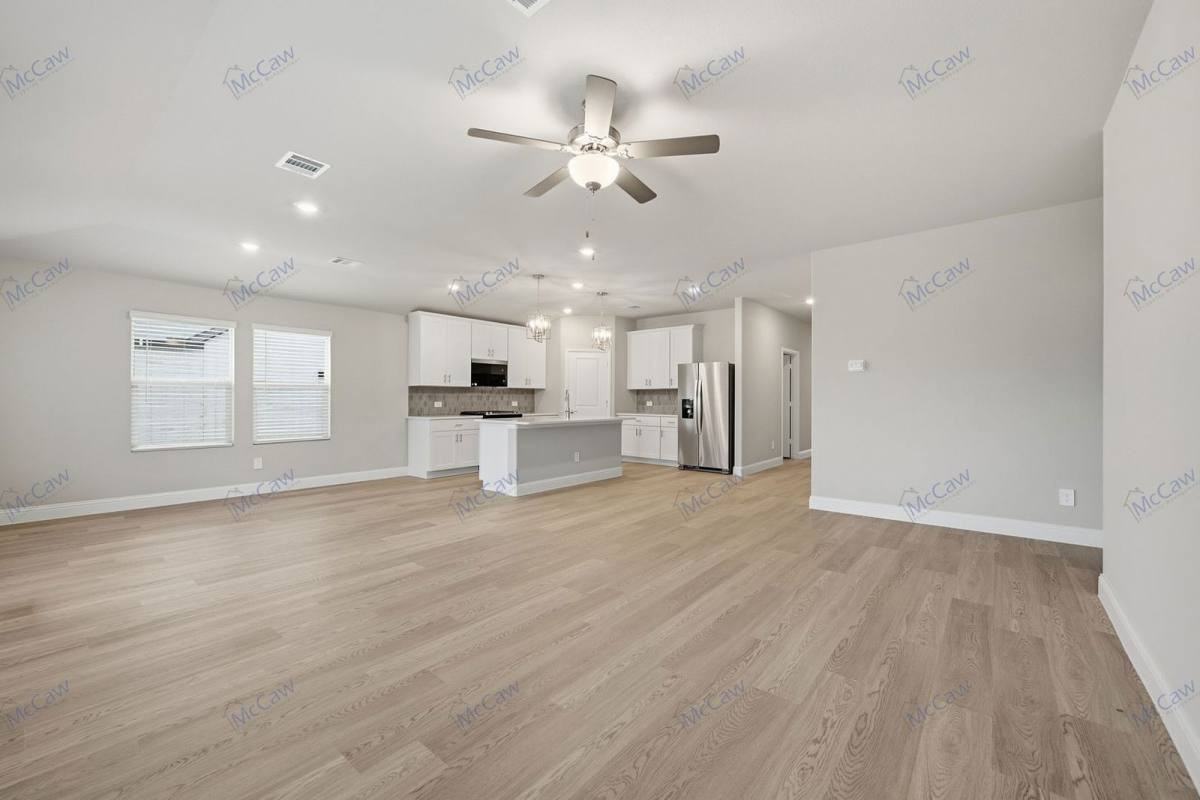 3903 Norwood Dr - Photo 3 of 10