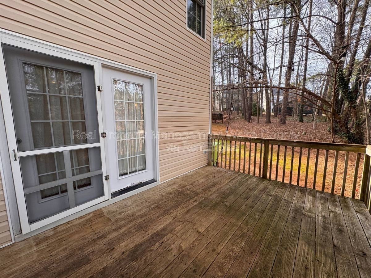4308 Timberwood Dr - Photo 2 of 10