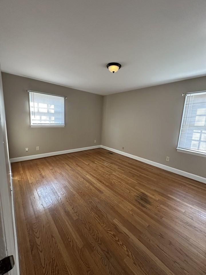 3159 Dawnshire Ave - Photo 5 of 15