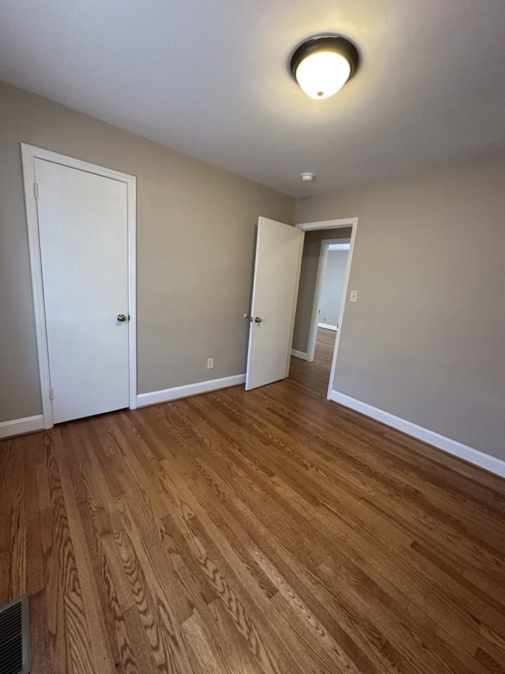 3159 Dawnshire Ave - Photo 6 of 15