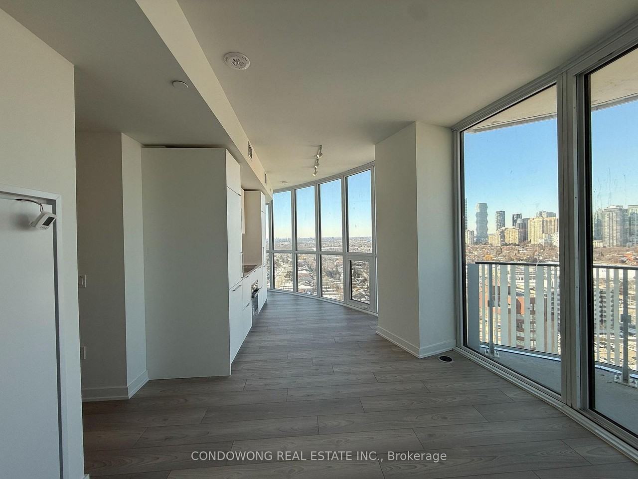 1 Fairview Road East #2109 - Photo 4 of 9