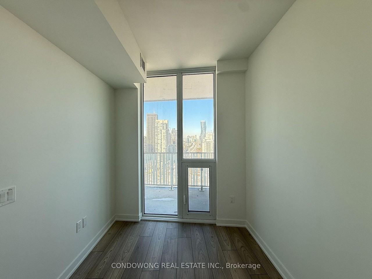 1 Fairview Road East #2109 - Photo 6 of 9