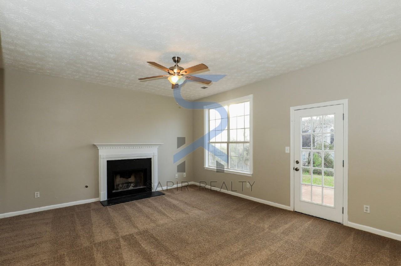 2107 Sugar Creek Close Se - Photo 3 of 19